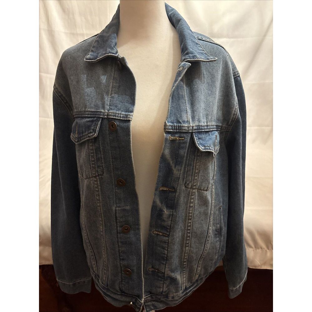 Triot‎ Los Angeles Jean Jacket Blue Metal Buttons Faded Denim SZ M Patch On Back